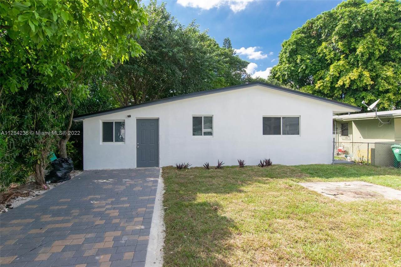 5510 30th Ave - Photo 1