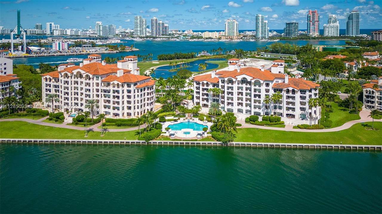 5034 Fisher Island Dr - Photo 1