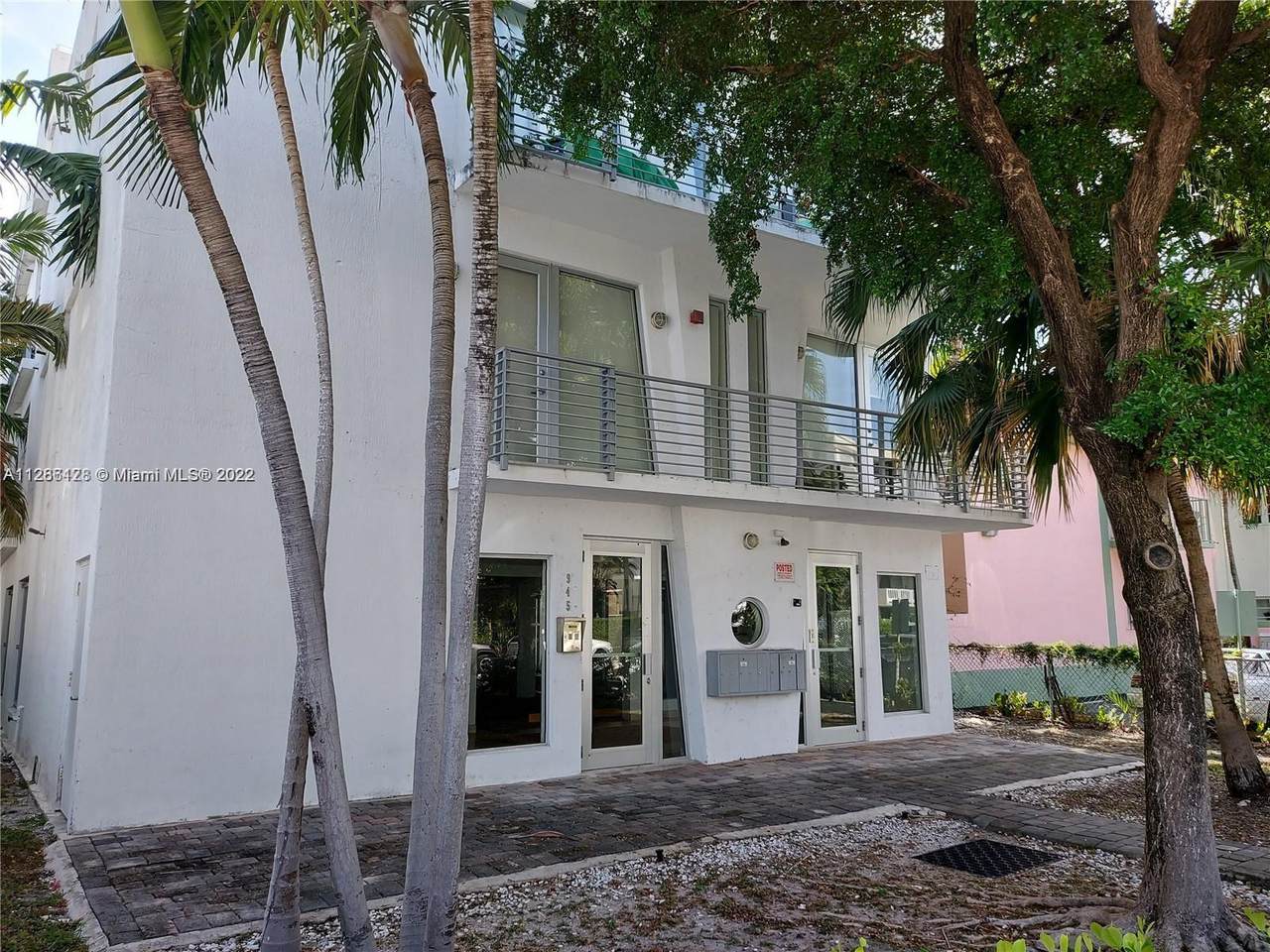 945 Michigan Ave - Photo 1