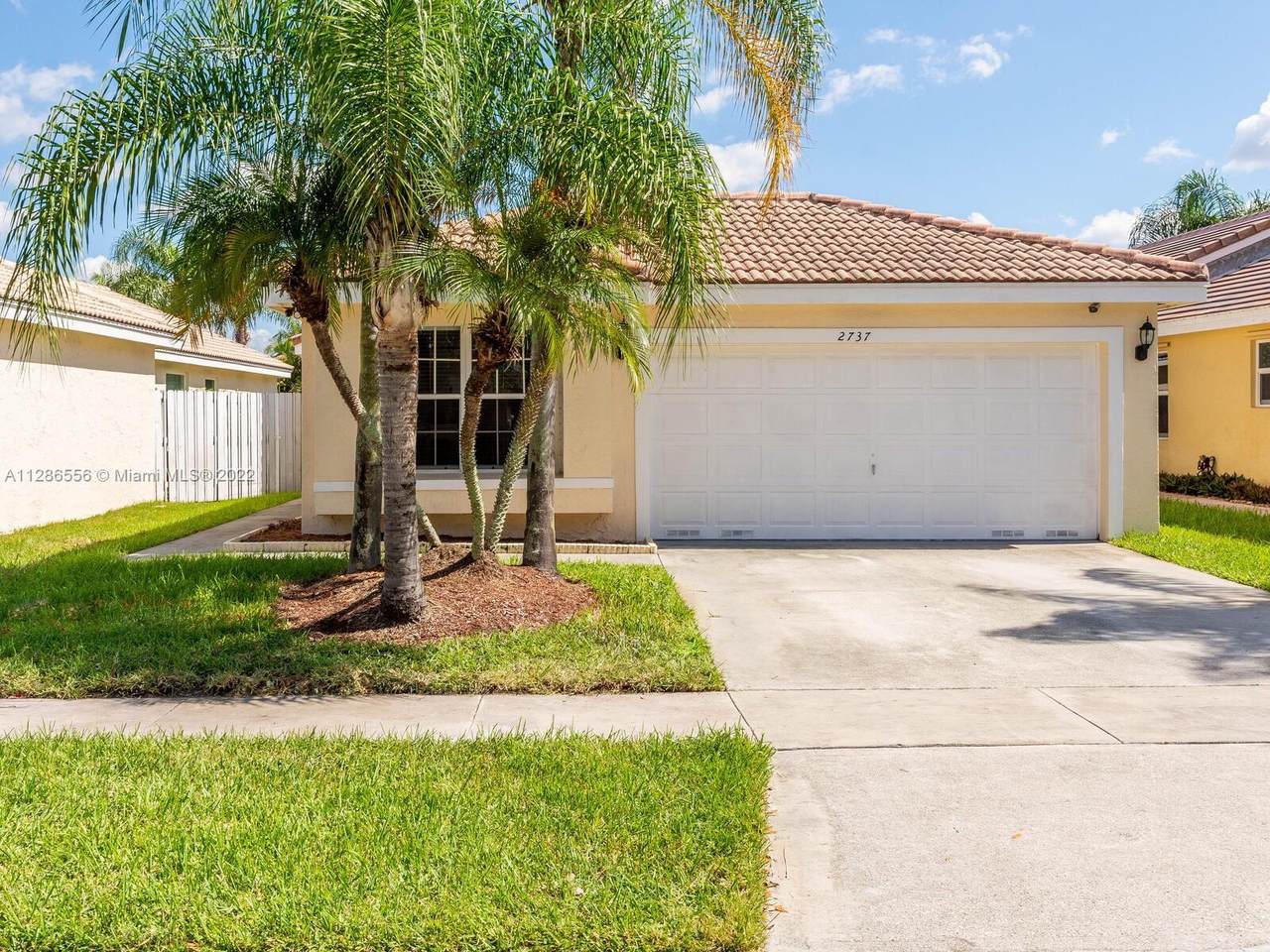 2737 177th Ave - Photo 1