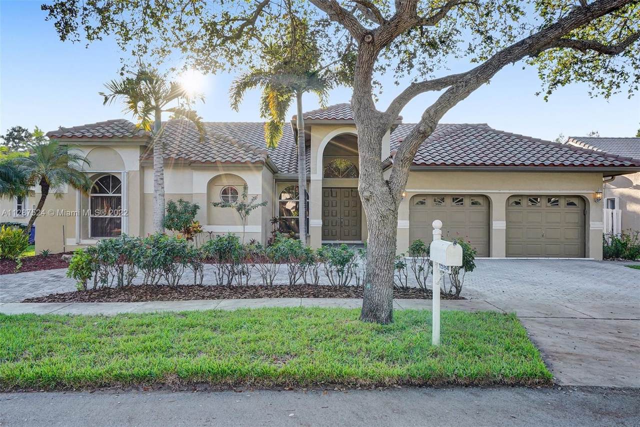 1584 Nw 183rd Ave - Photo 1