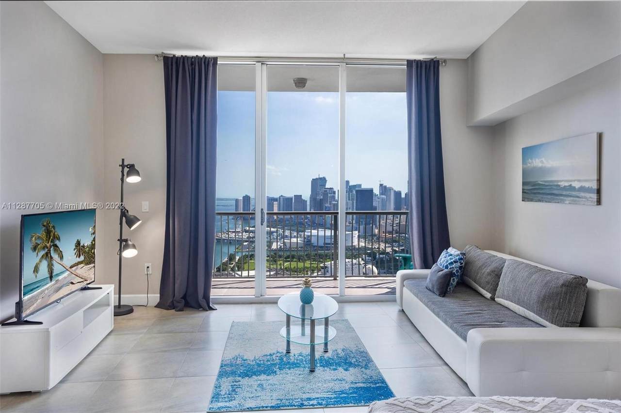 1750 Bayshore Dr - Photo 1