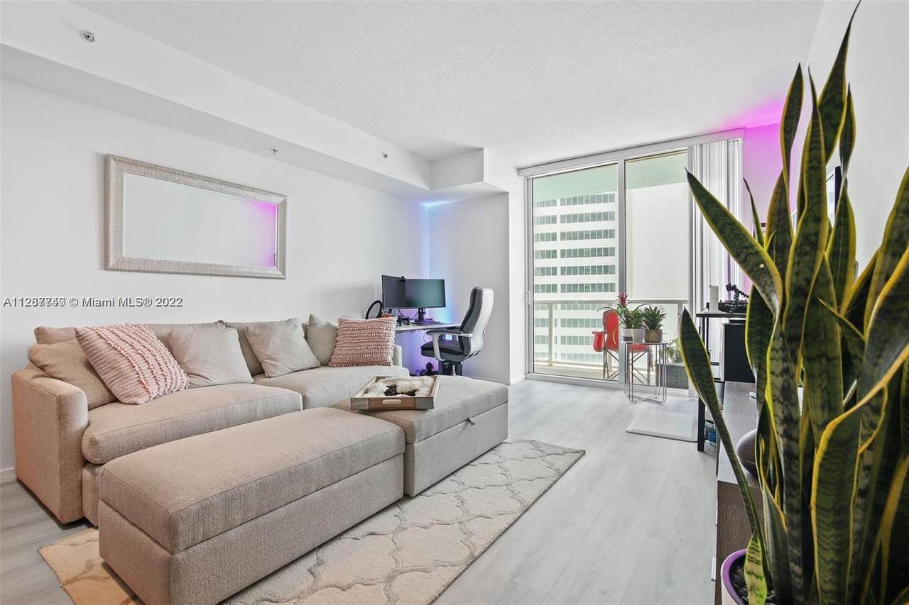 1900 Bayshore Dr - Photo 1
