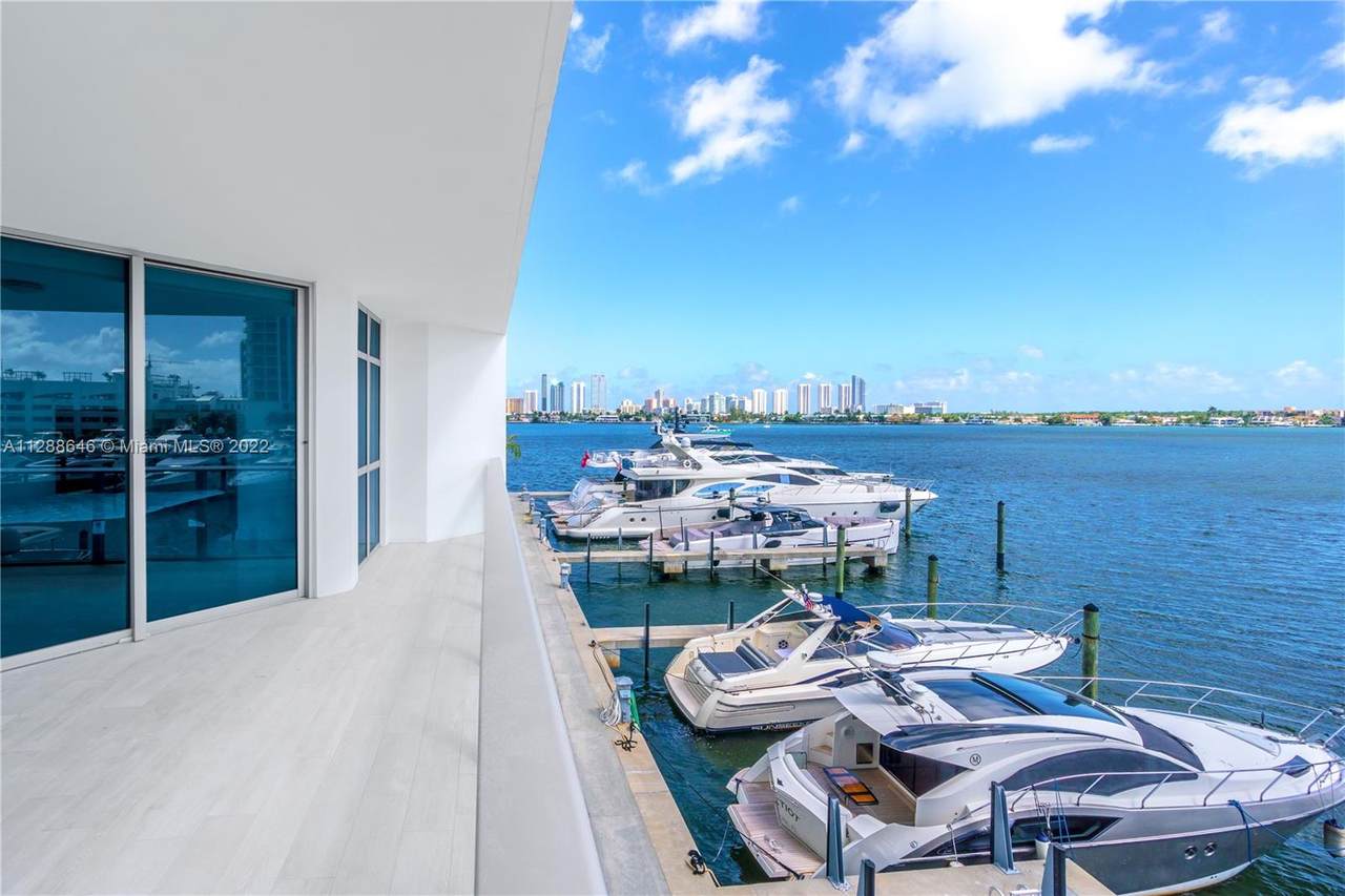 17301 Biscayne Blvd - Photo 1