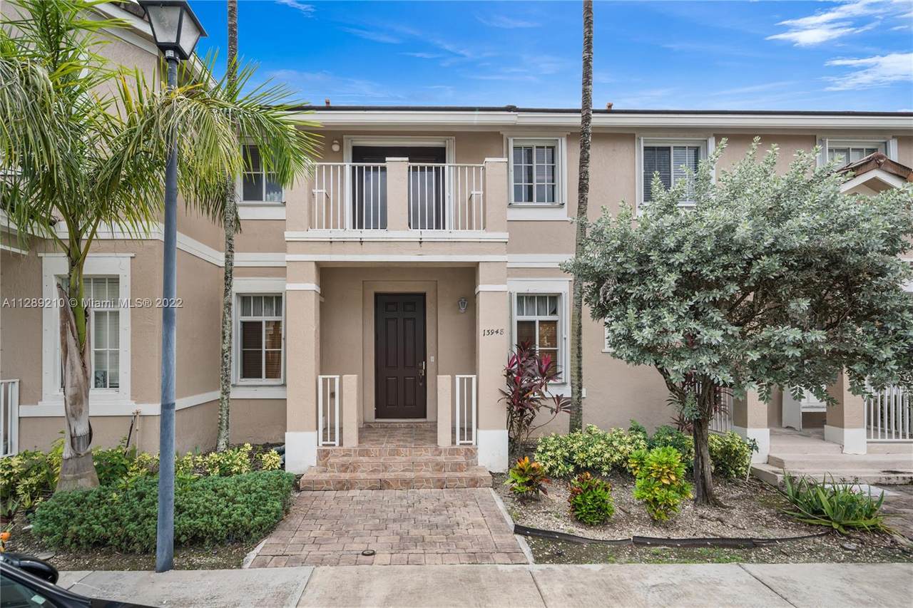 13948 279th Ln - Photo 1