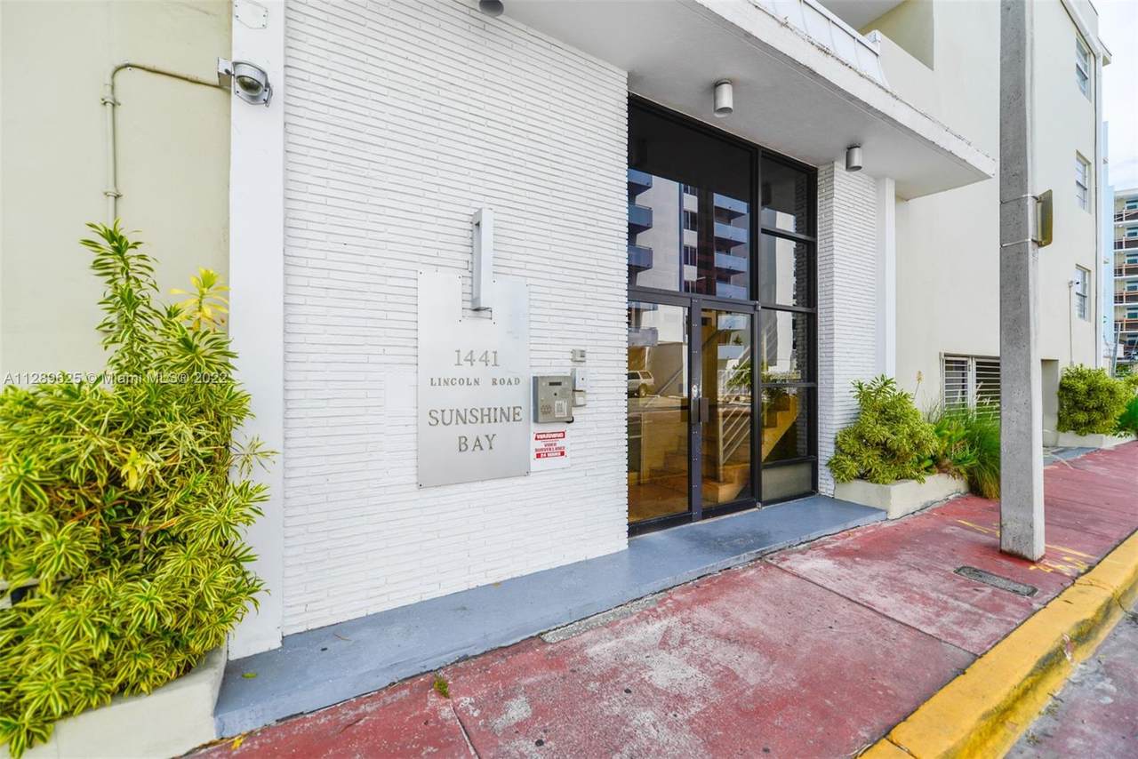 1441 Lincoln Rd - Photo 1