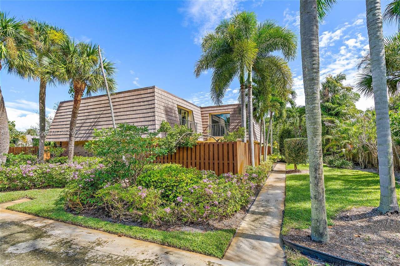 142 Ocean Cove Dr - Photo 1
