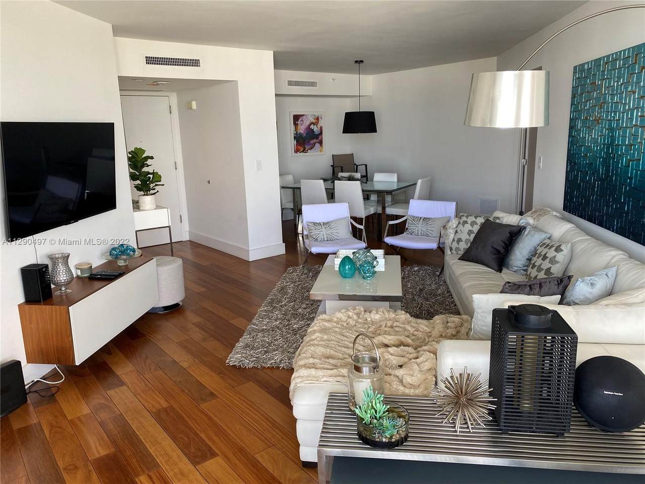 1000 Island Blvd - Photo 1