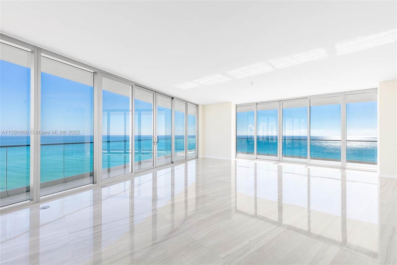 18975 Collins Ave - Photo 1