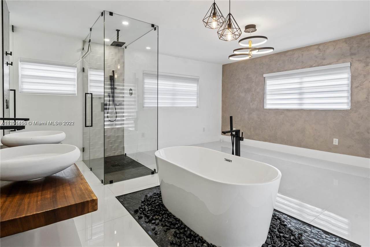 1930 211th St - Photo 1