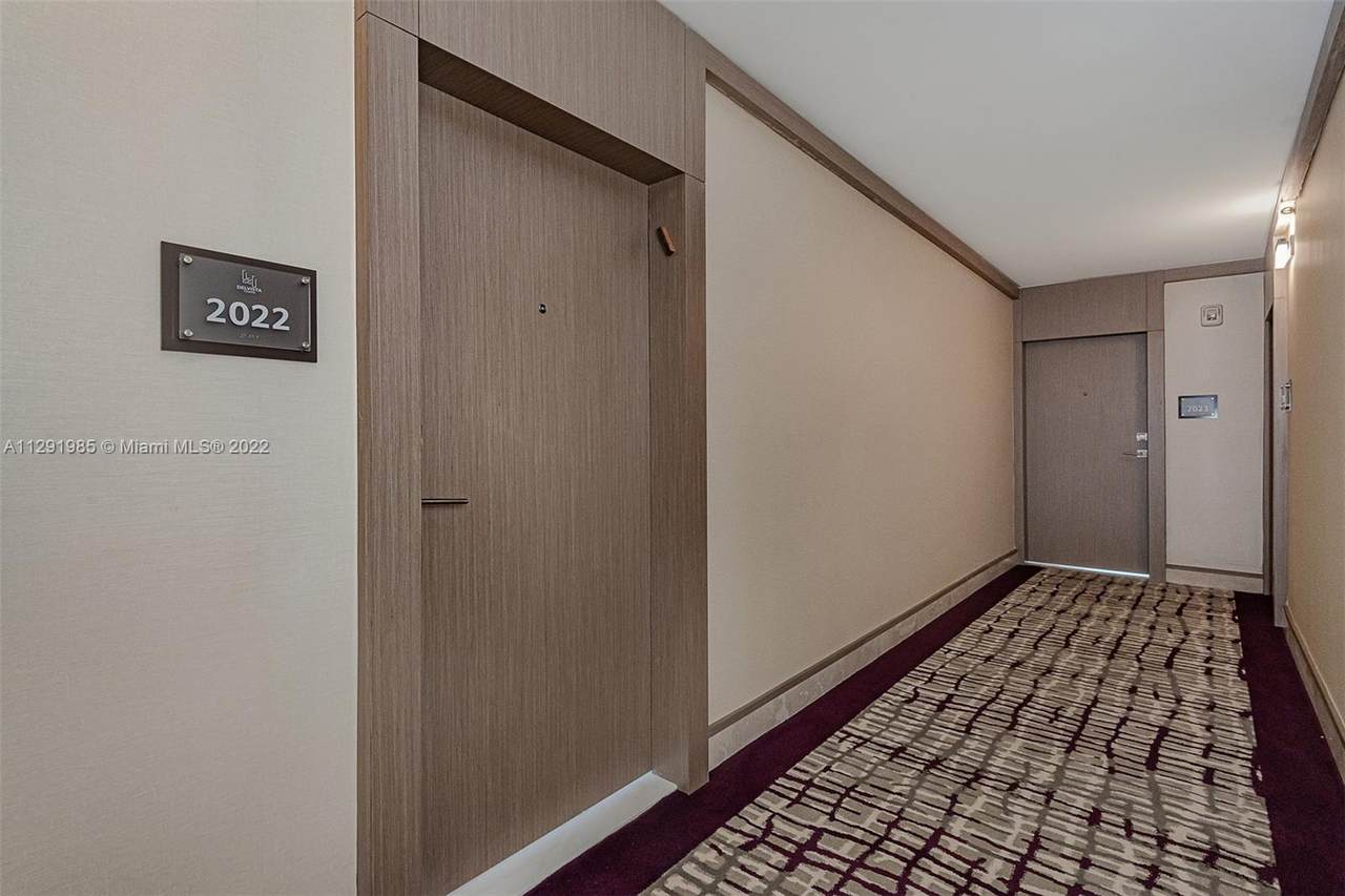 20355 34th Ct - Photo 1