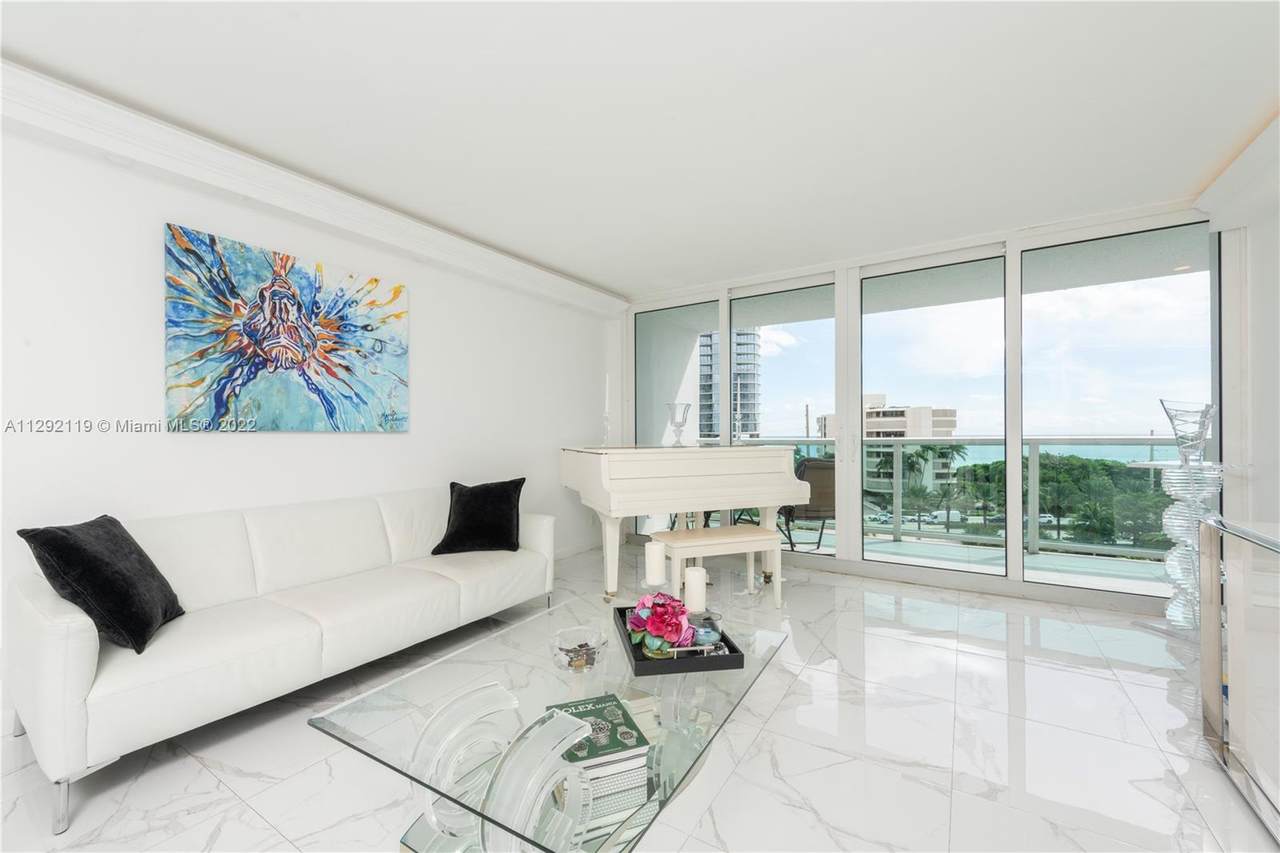 100 Bayview Dr - Photo 1
