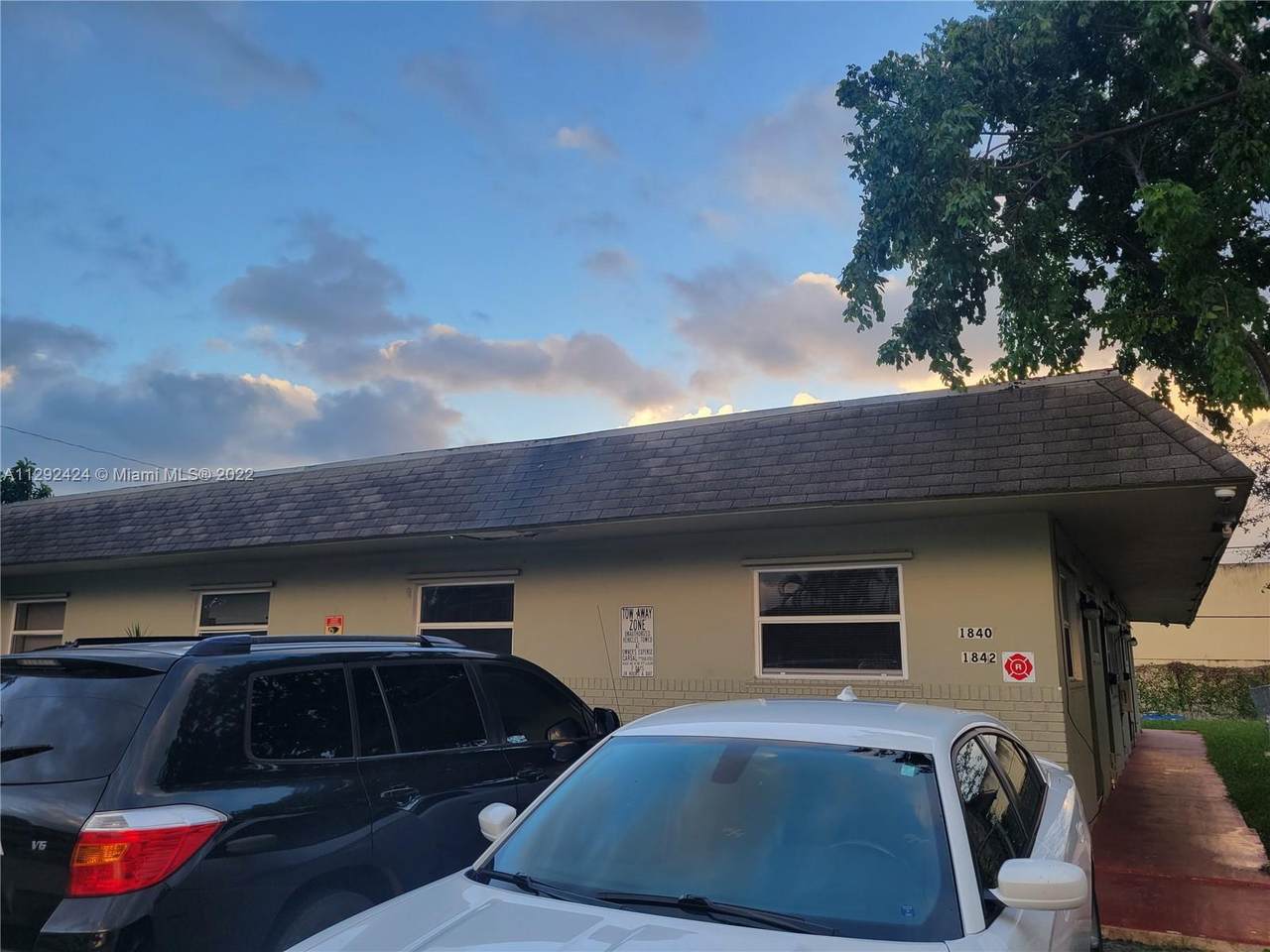 1842 52nd Ave - Photo 1