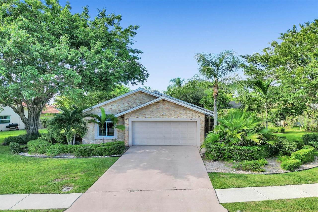 10150 Camelback Ln - Photo 1