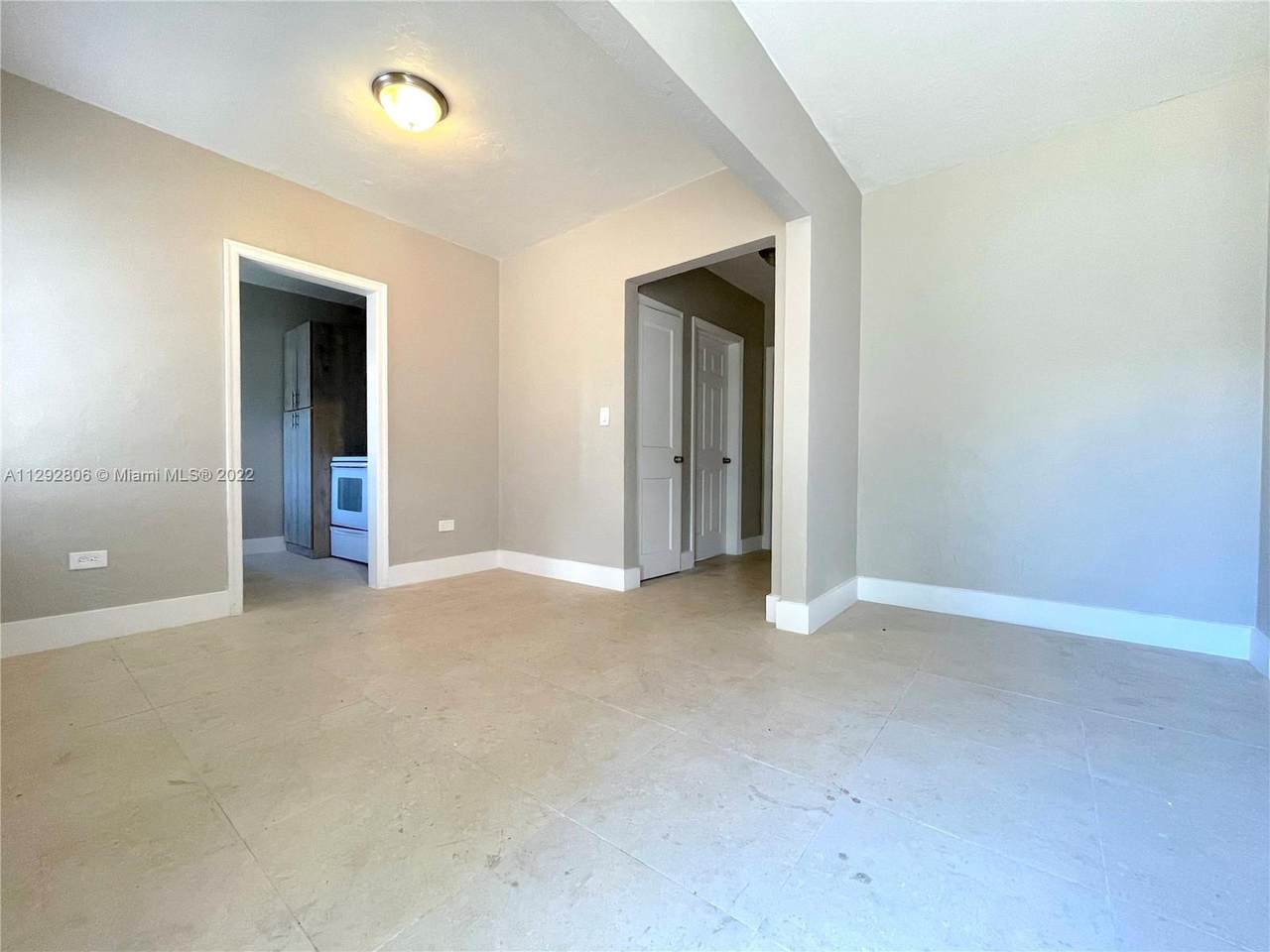 630 77th St - Photo 1