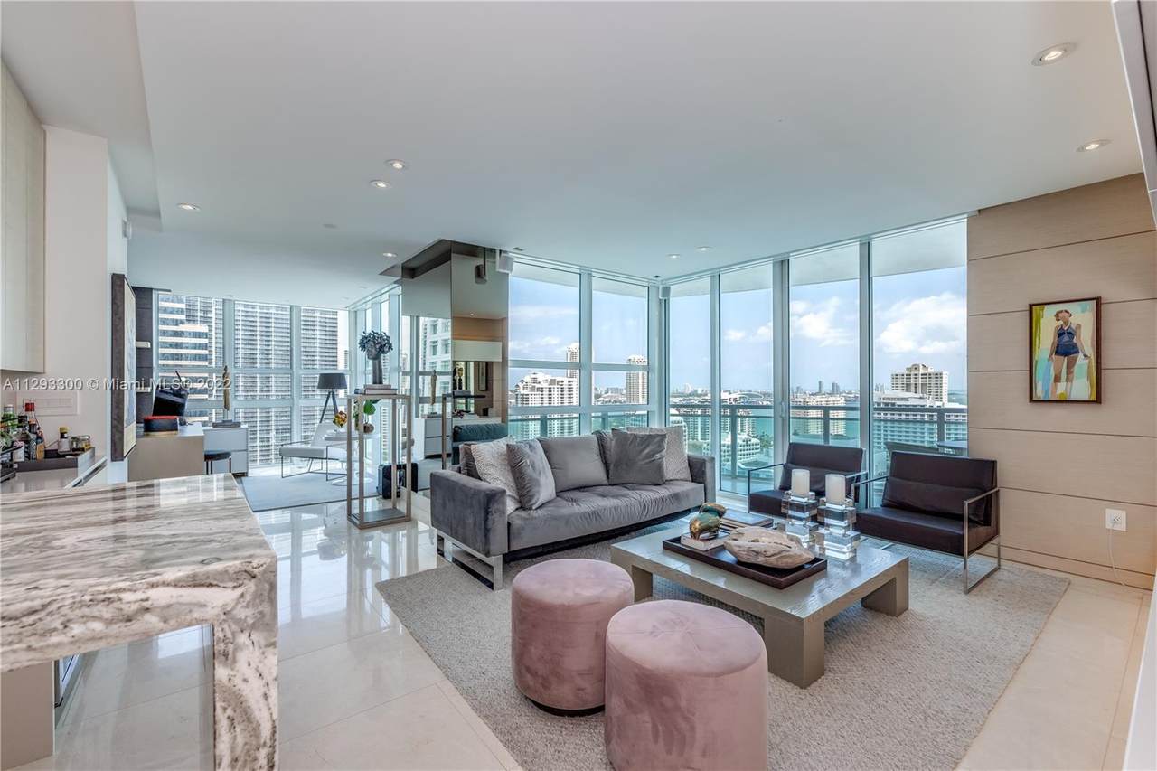 950 Brickell Bay Dr - Photo 1