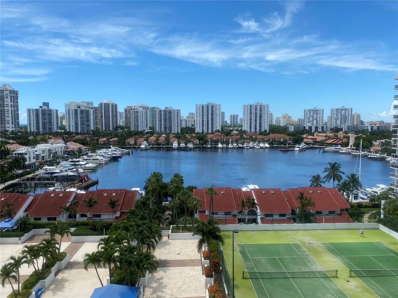 3640 Yacht Club Dr - Photo 1