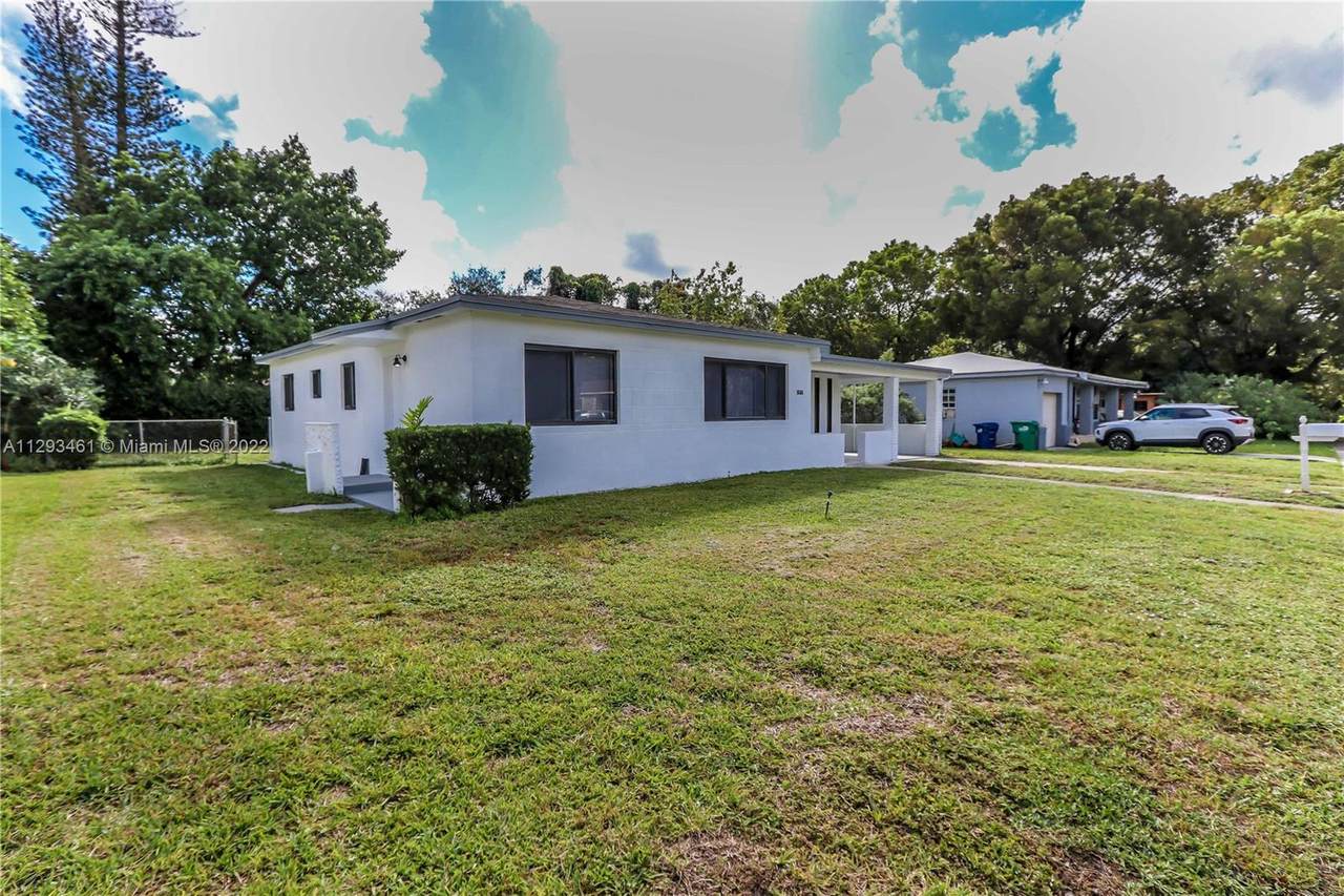15565 5th Ave - Photo 1