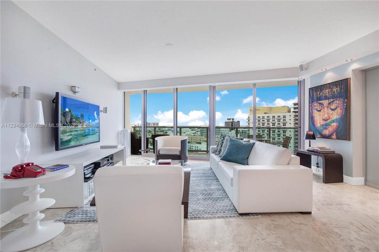 1455 Ocean Dr - Photo 1