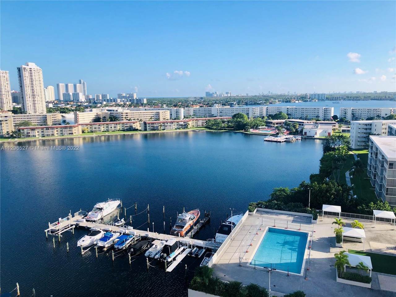 18071 Biscayne Blvd - Photo 1