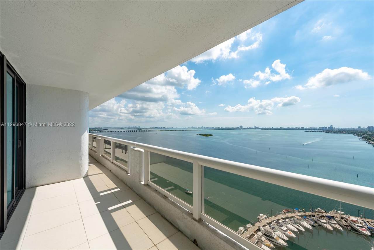 1717 Bayshore Dr - Photo 1