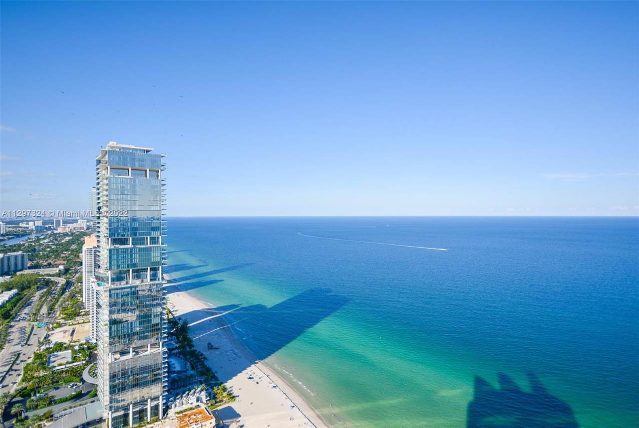 18201 Collins Ave - Photo 1