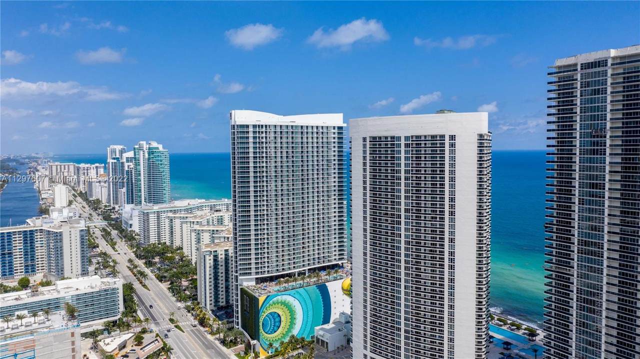 1800 Ocean Dr - Photo 1
