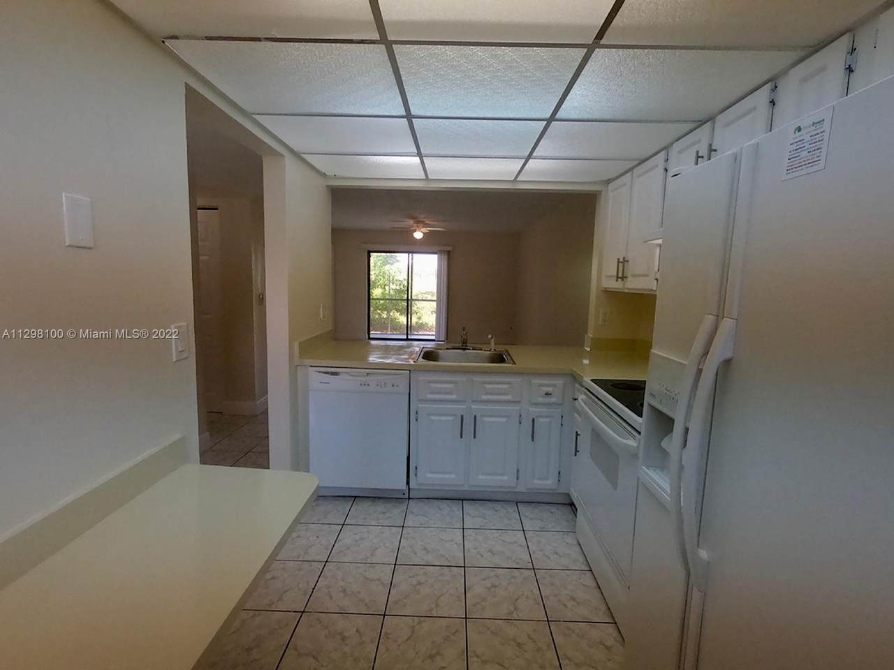 842 209th St - Photo 1