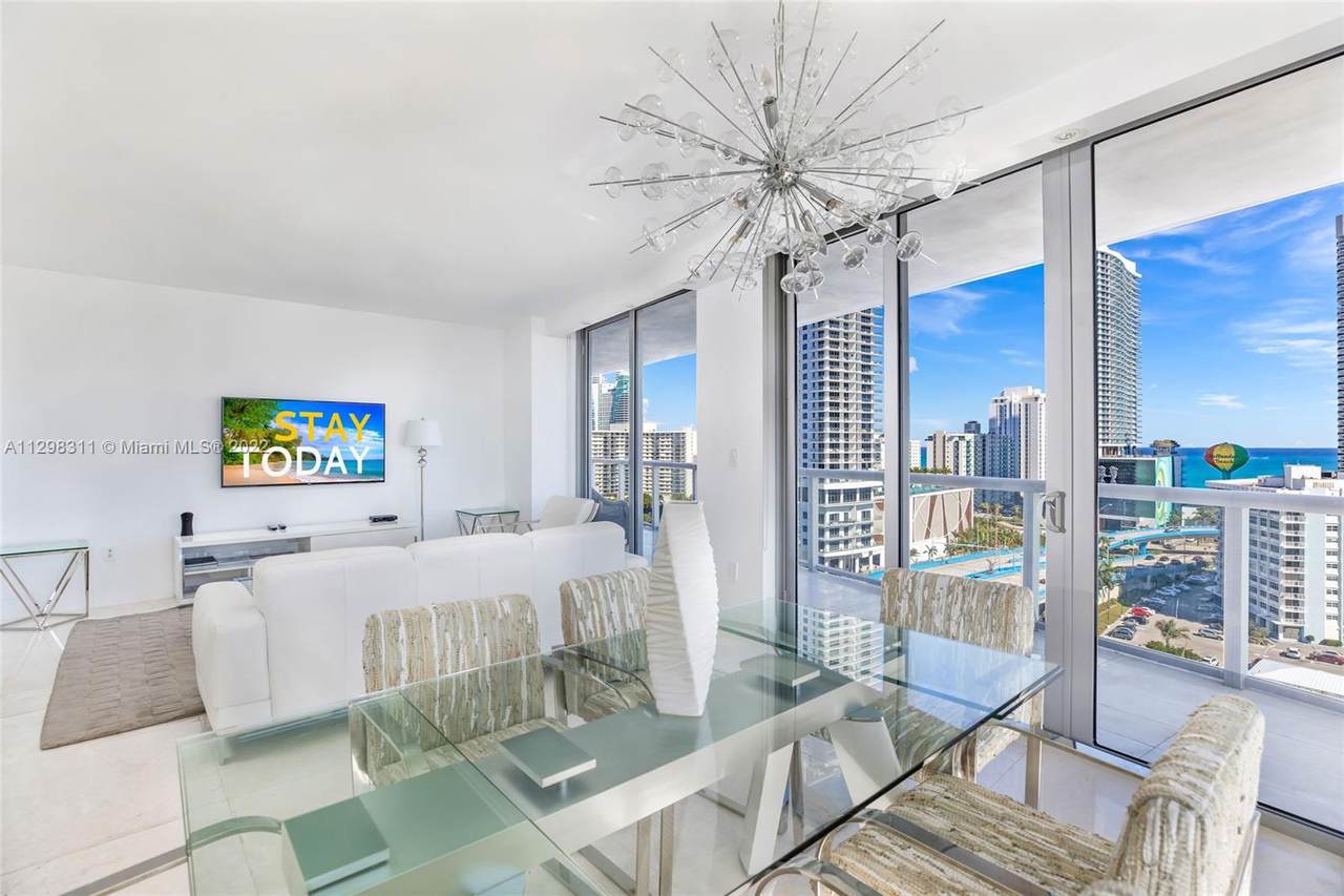 4010 Ocean Dr - Photo 1
