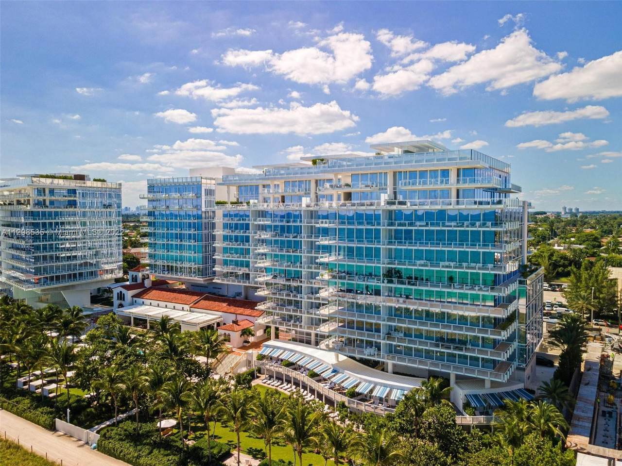 9111 Collins Ave - Photo 1