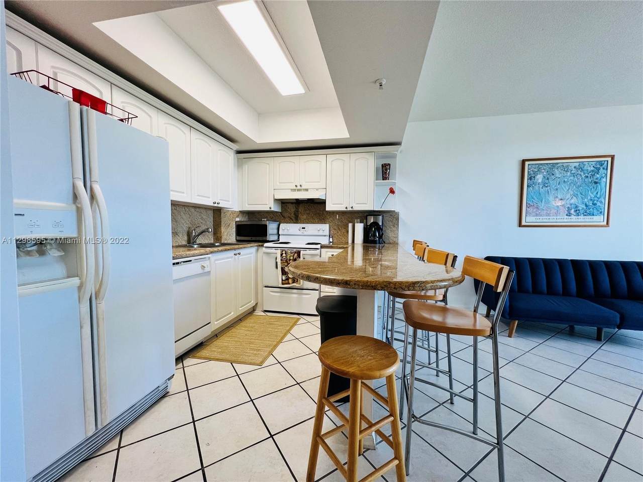 3500 Coral Wy - Photo 1