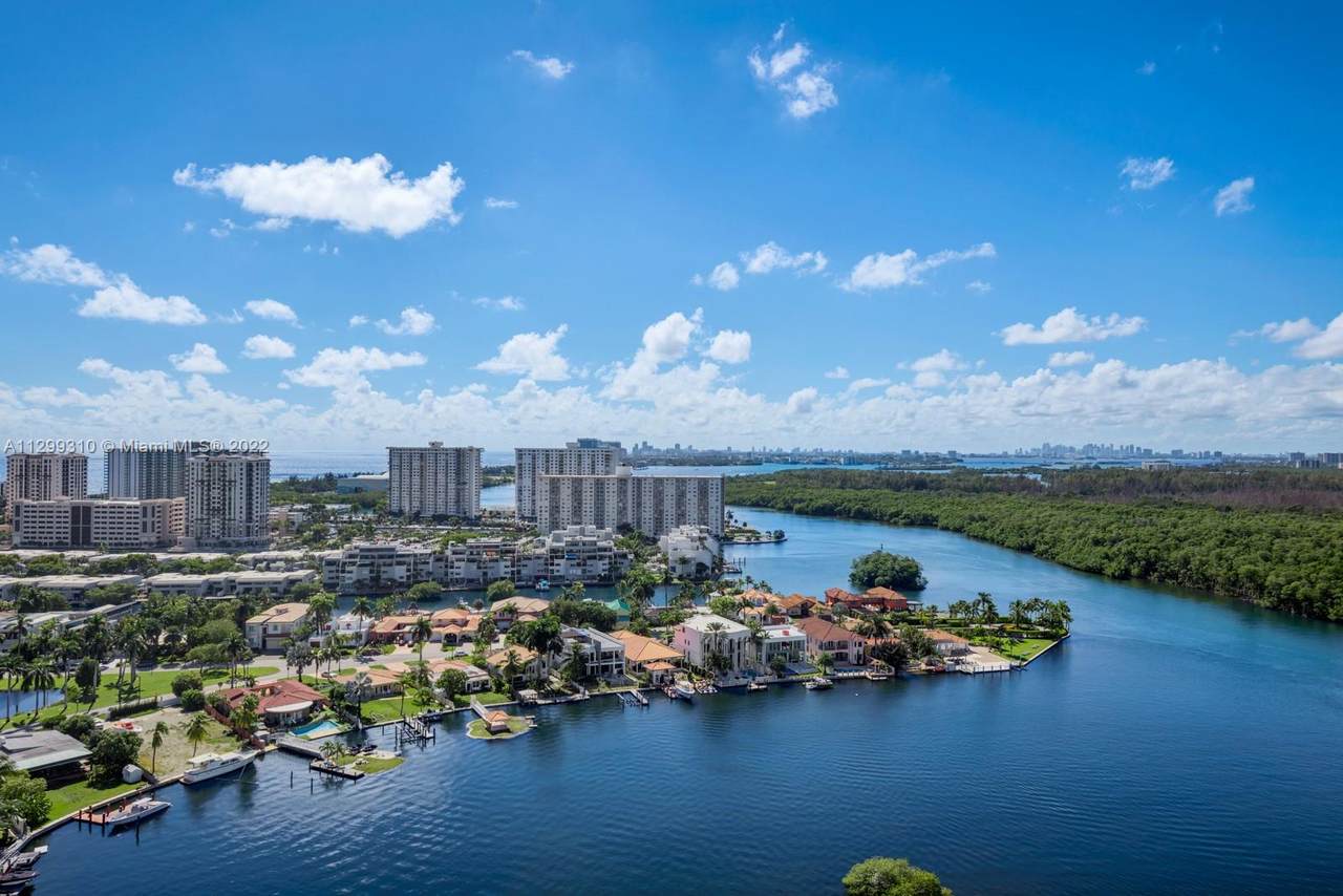 400 Sunny Isles Blvd - Photo 1