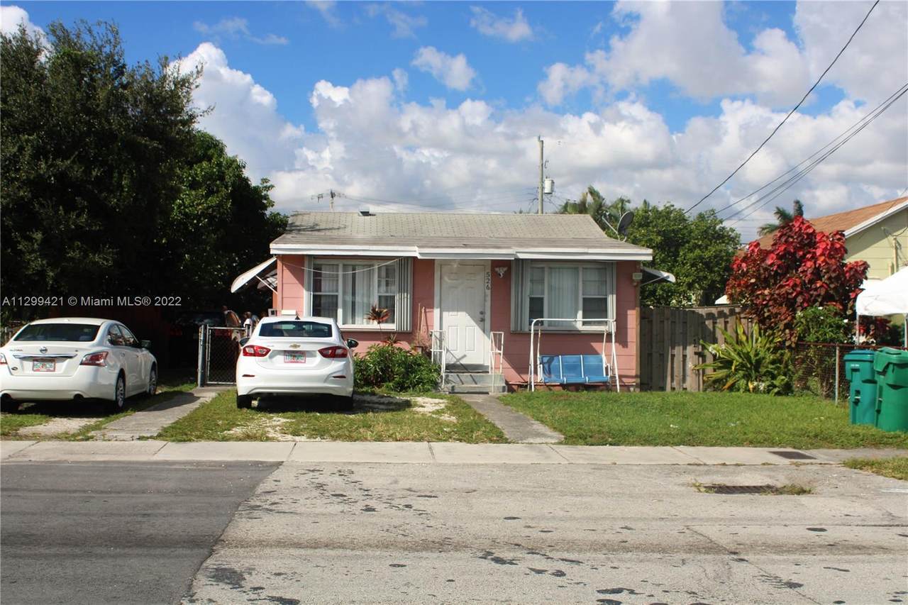 526 44th Ave - Photo 1
