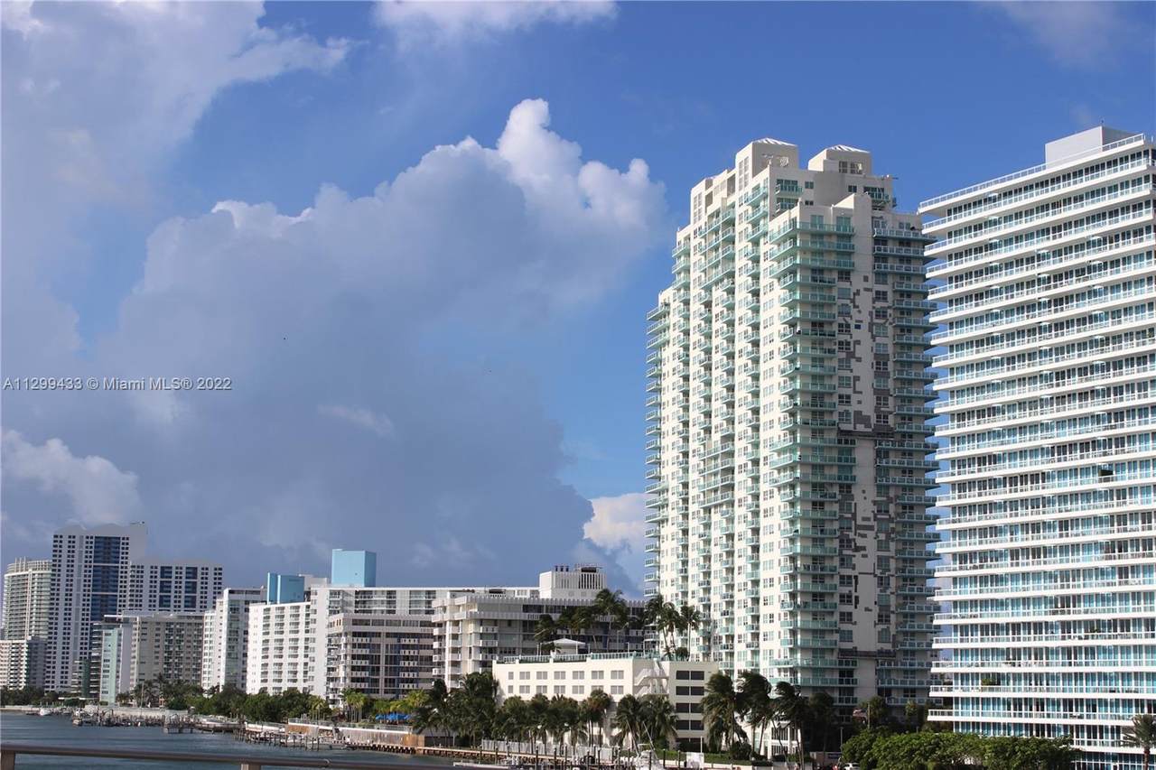 650 West Ave - Photo 1