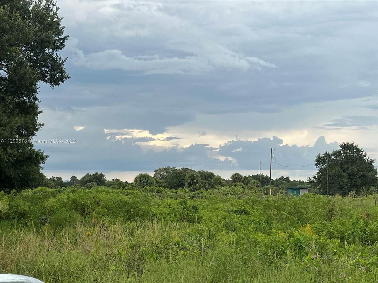 17233 302 - Photo 1
