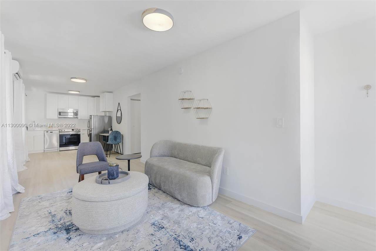 421 75th St - Photo 1
