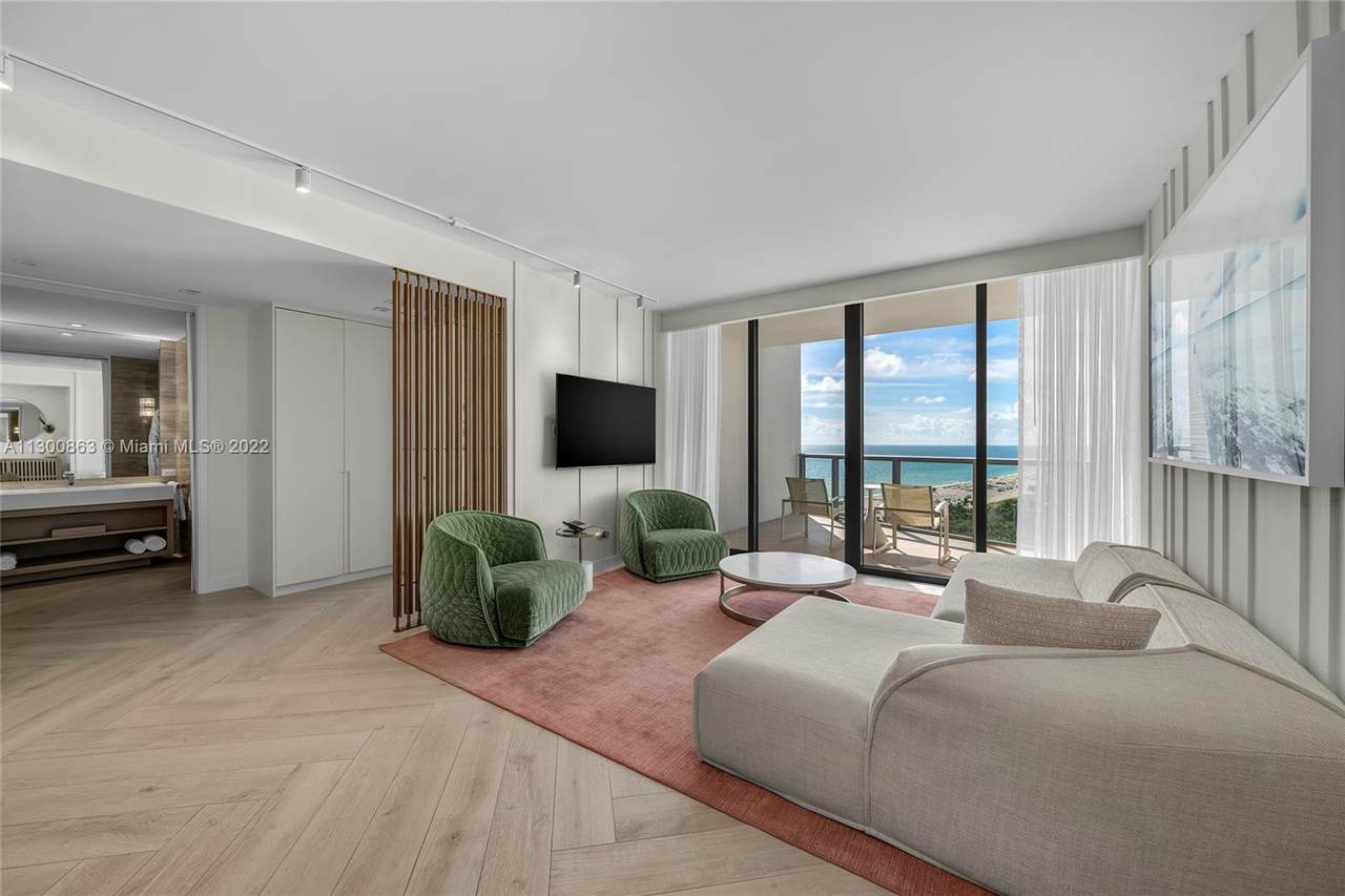 2201 Collins Ave - Photo 1