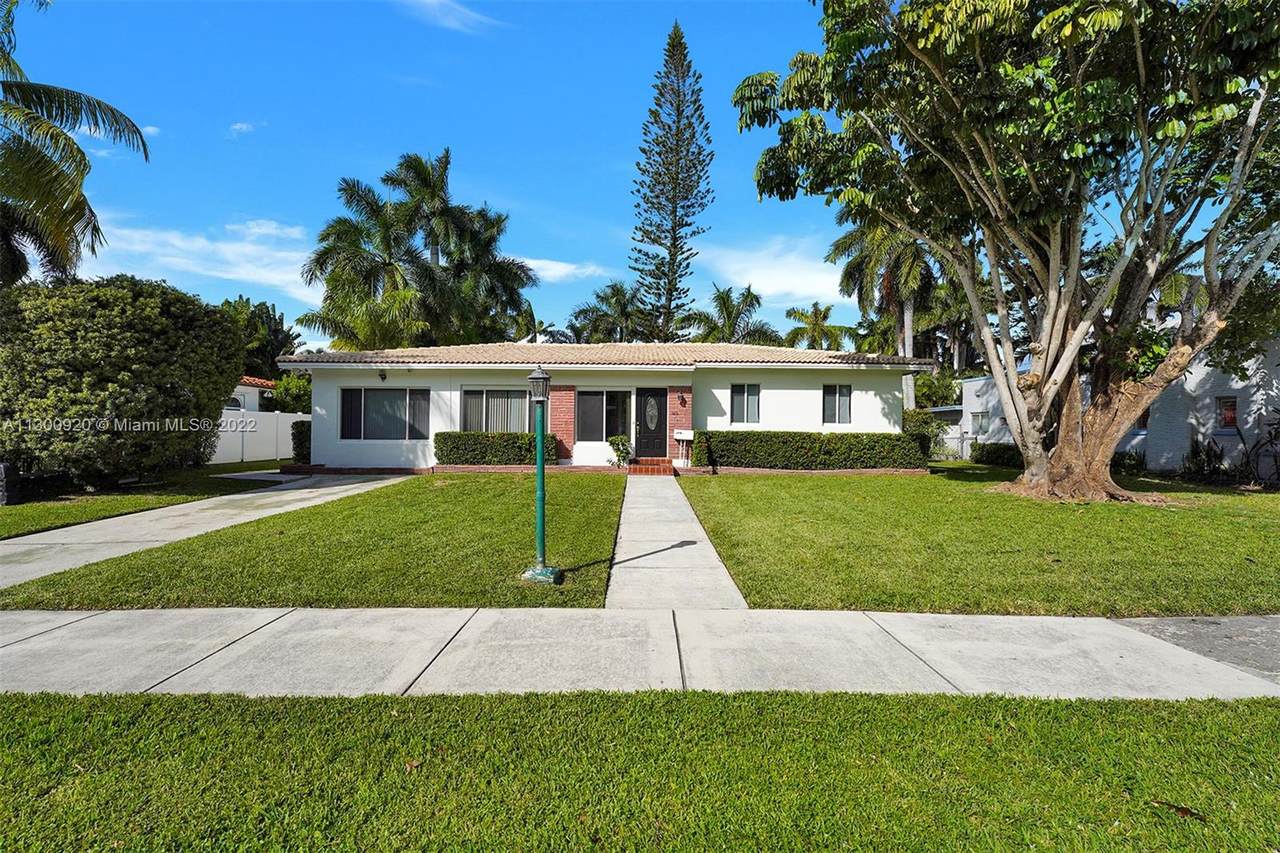 1215 Van Buren St - Photo 1