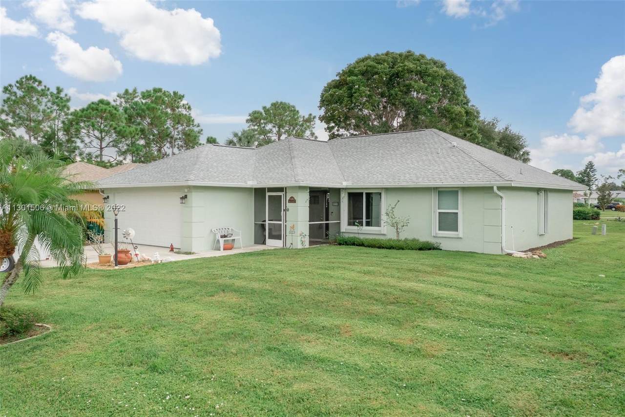 4205 Molokai Dr - Photo 1
