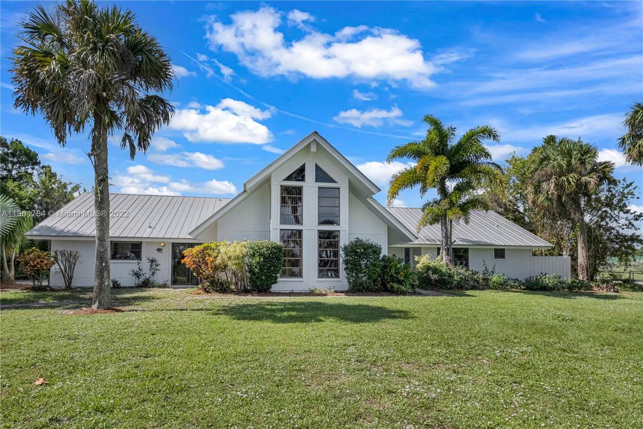 8405 Indian River Dr - Photo 1
