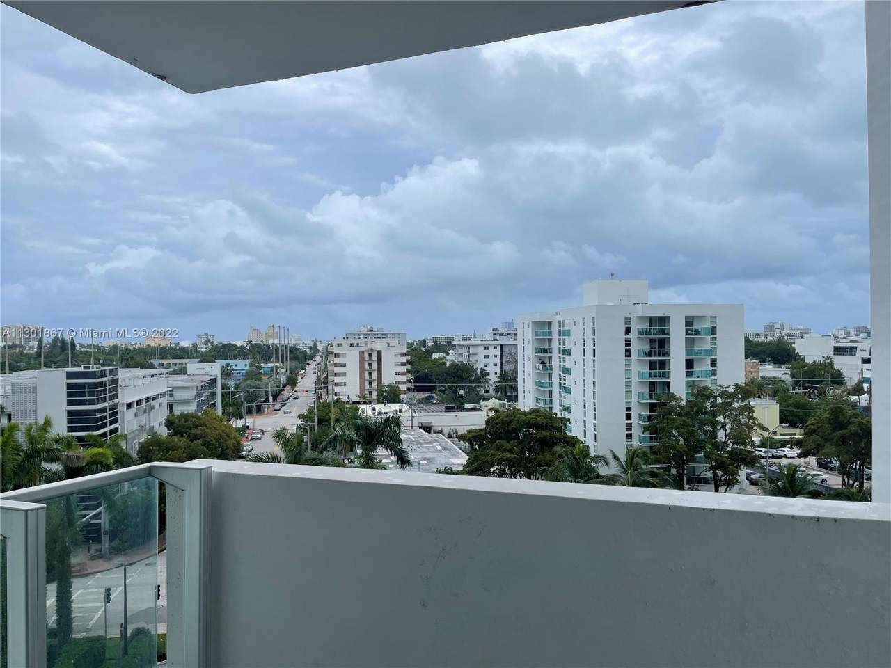 1100 West Ave - Photo 1