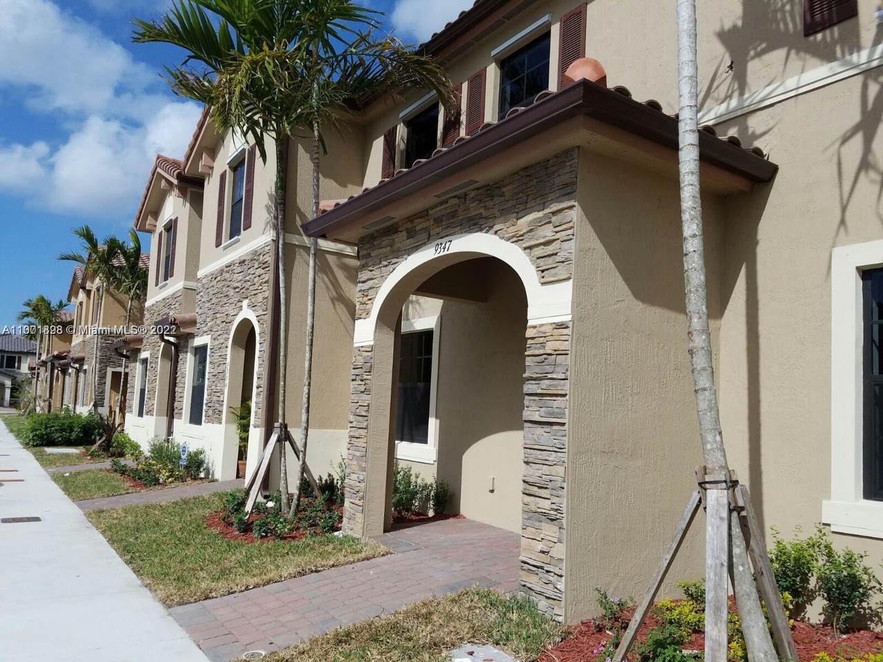 9347 33rd Ave - Photo 1