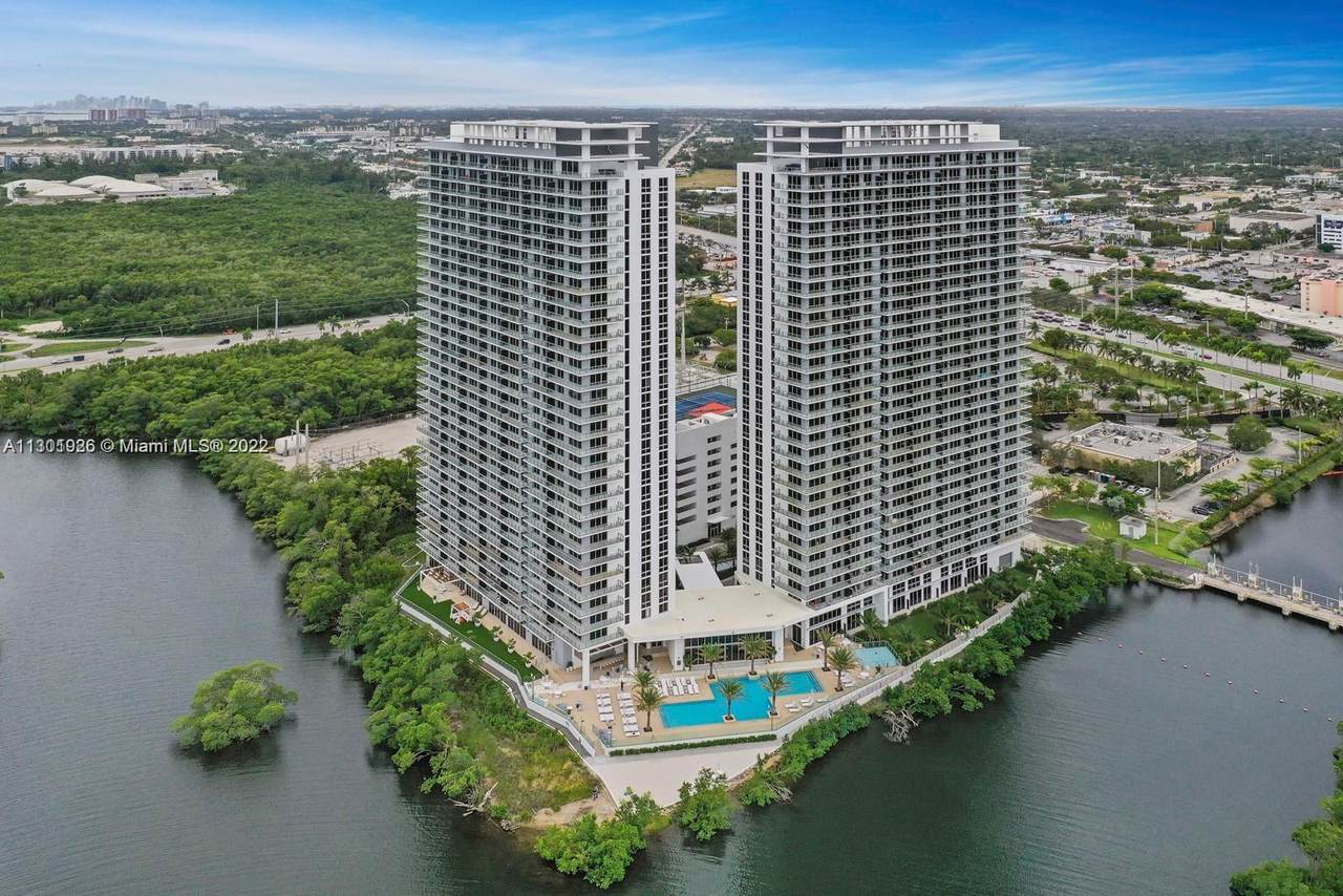 16385 Biscayne Blvd - Photo 1