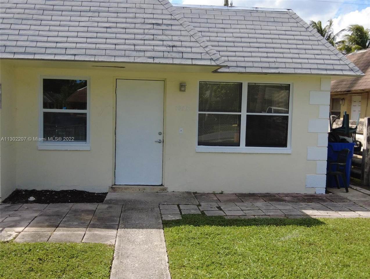 1333 8th Ave - Photo 1