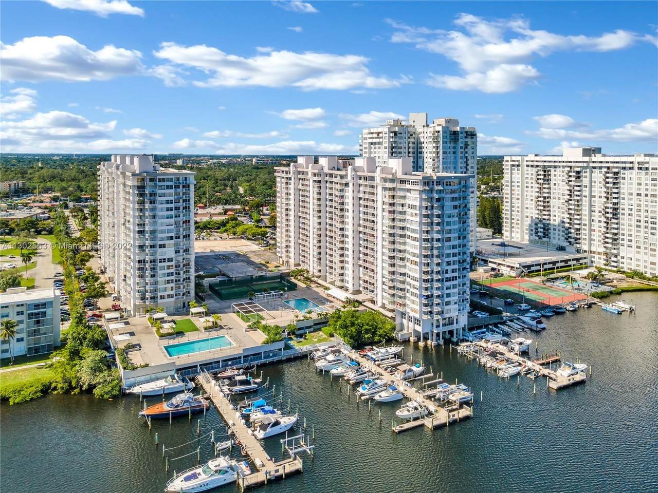 18051 Biscayne Blvd - Photo 1