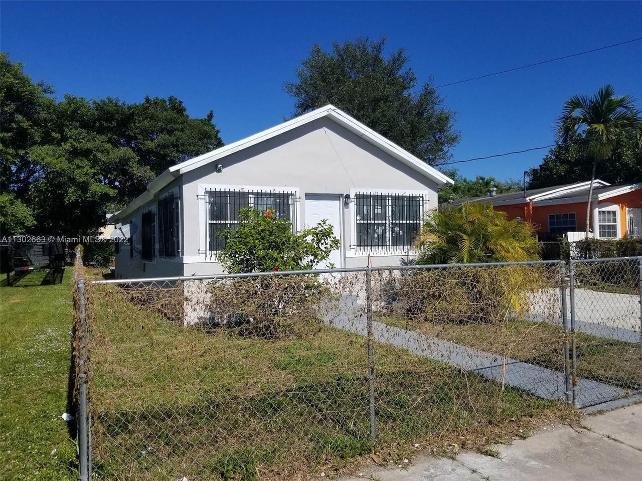 1261 68th St - Photo 1
