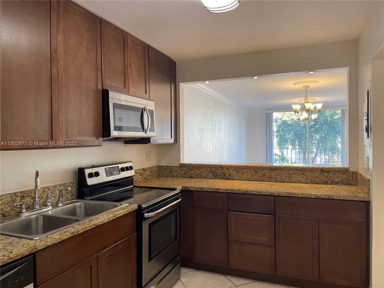 1465 123rd St - Photo 1