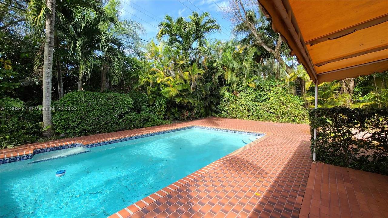 5726 Le Jeune Rd - Photo 1