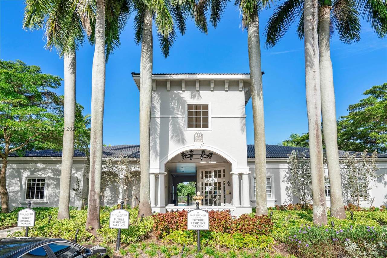 1313 St Tropez Cir - Photo 1