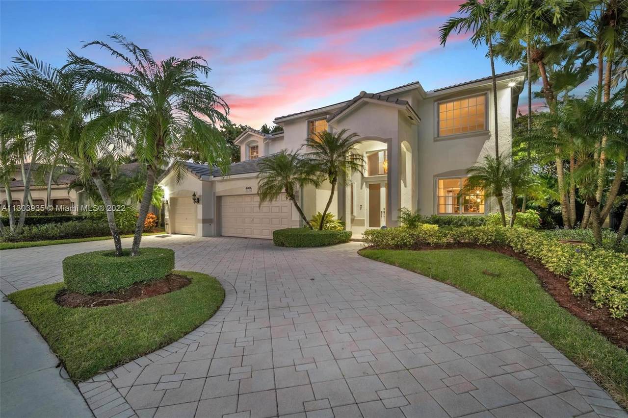 2520 Eagle Run Cir - Photo 1